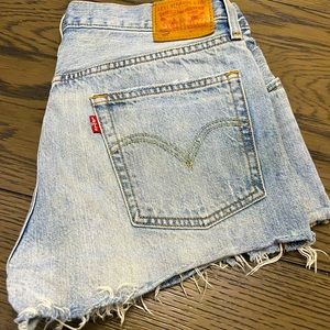 Levi Jean shorts size 30